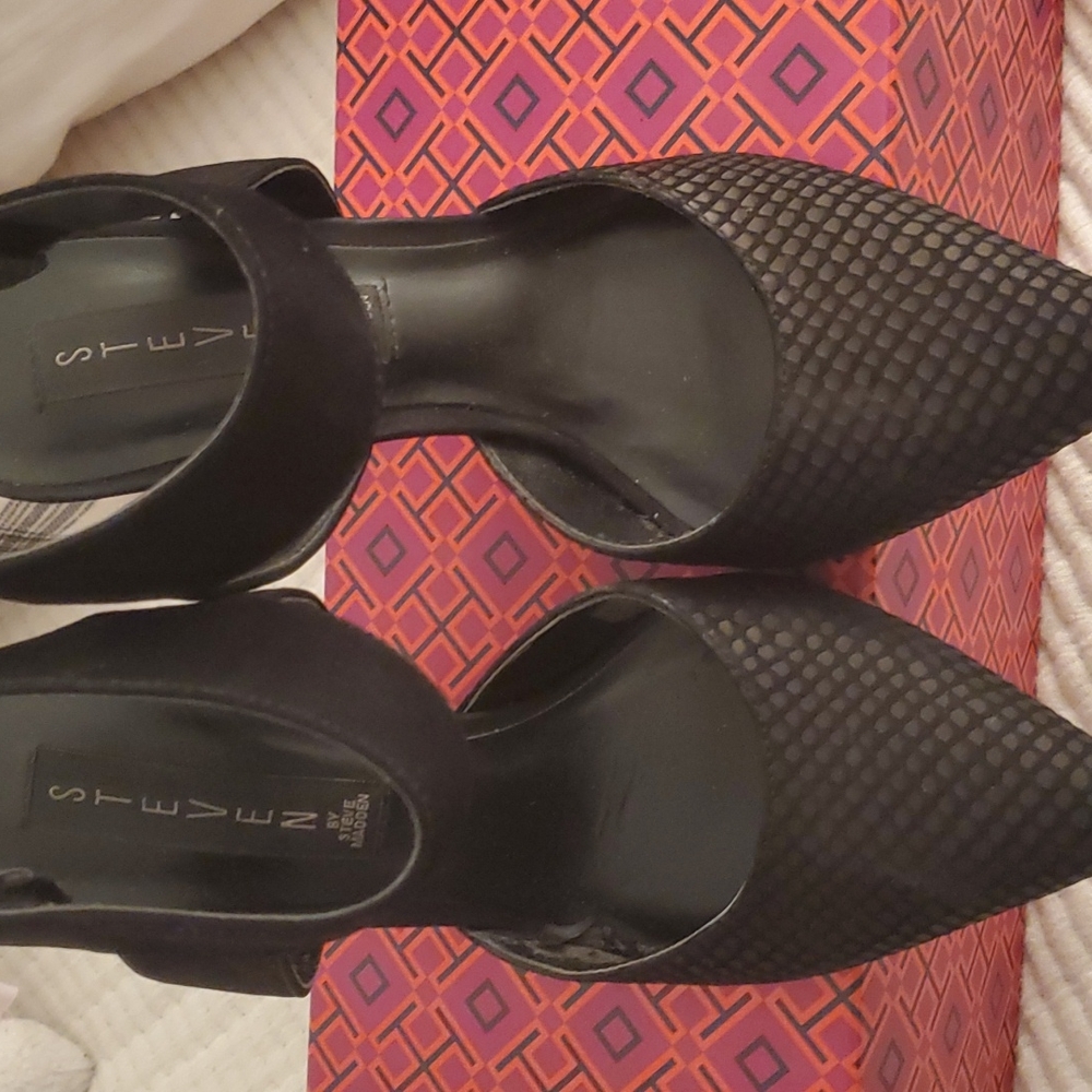 Steven heels - Picture 2 of 4